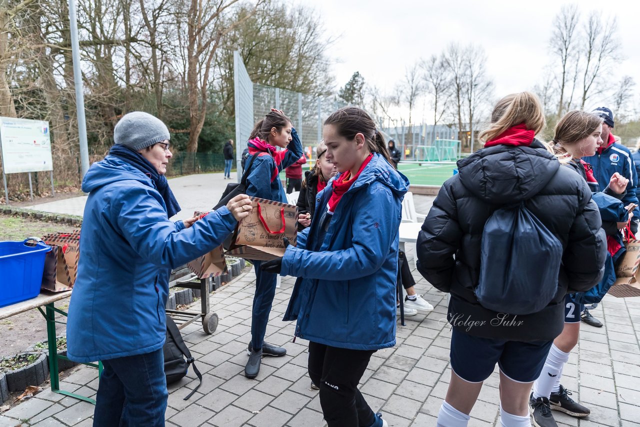 Bild 389 - wBJ VfL Pinneberg - St. Pauli : Ergebnis: 7:0 (Abbruch)